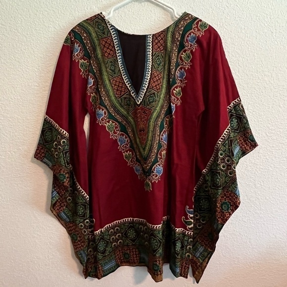 📚 1960s Vintage Red & Green Tunic Blouse with Angel Sleeves Size Small - Picture 3 of 6
